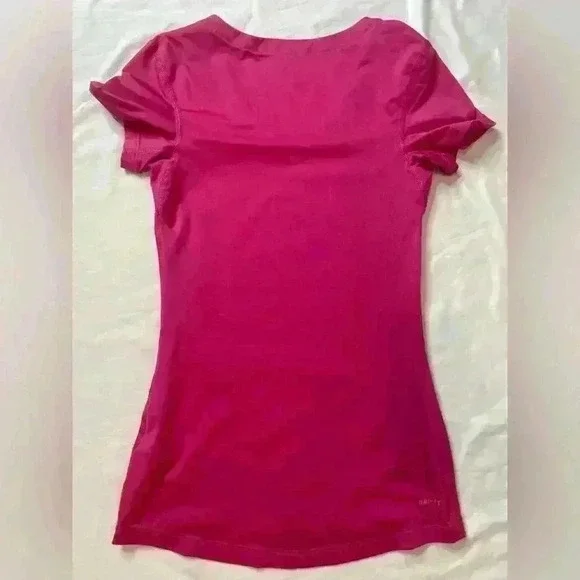 Nike Pro Dri Fit Short Sleeve Women’s Size XS Workout Active Shirt Pink - Picture 4 of 5